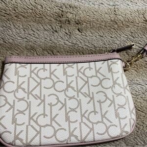 Calvin Klein wristlet pink/ grey